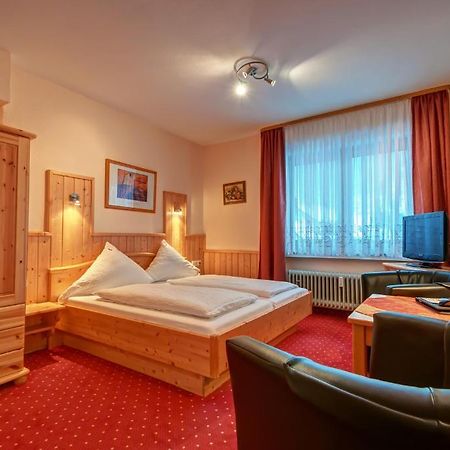 Hotel Am Kurpark Todtmoos Δωμάτιο φωτογραφία